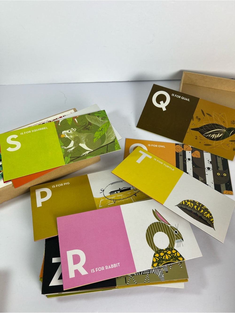 Charley Harper Flash Cards L Is For Ladybug Alphabet plus 2 Large Puzzles A4 - Picture 6 of 6